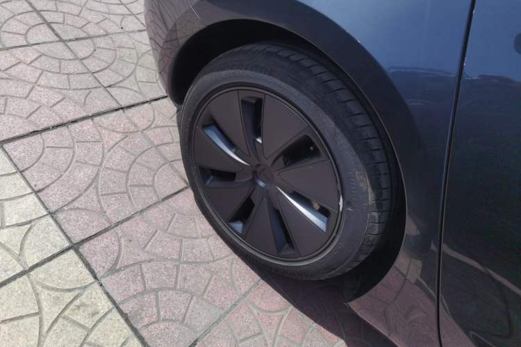 Used Tesla Model 3 2025 Rear-Wheel-Drive Version