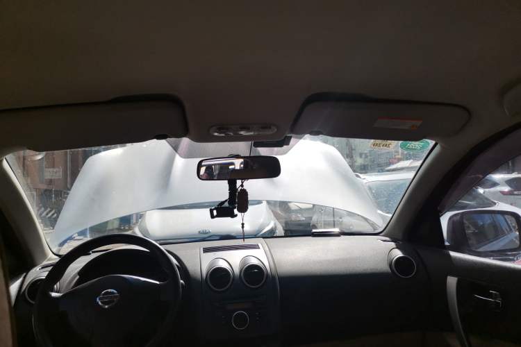 Used Nissan Qashqai 2012 2.0 XL Fire 6MT 2WD Headliner