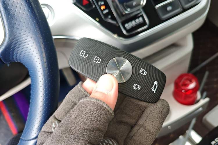 Used Roewe iMAX8 2021 400TGI Supreme Series Prestige Edition
