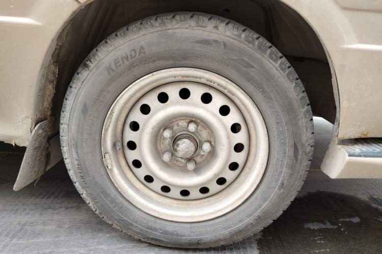 Used Foton Scenic 2014 2.2L Express Classic Long-Wheelbase Low-Roof 491EQ4
