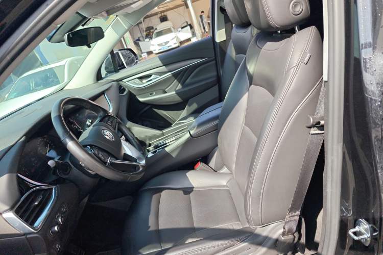 Used Buick Enclave 2020 28T Two-Wheel Drive Zhanqi Version
