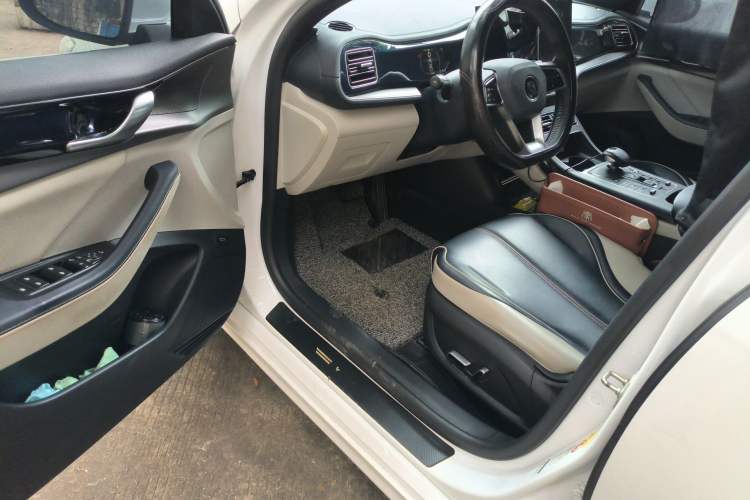 Used BYD Qin PLUS 2021 DM-i 55KM Flagship Model
