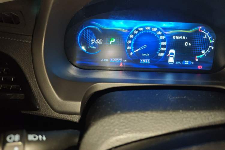 Used BYD S7 2015 2.0T Automatic Prestige Model