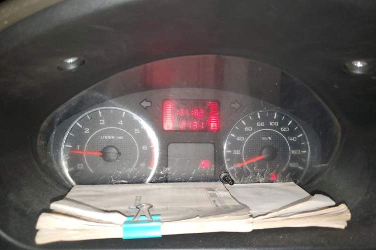 Used Wuling Rongguang V 2019 1.5L Practical Model China VI LAR Instrument Cluster