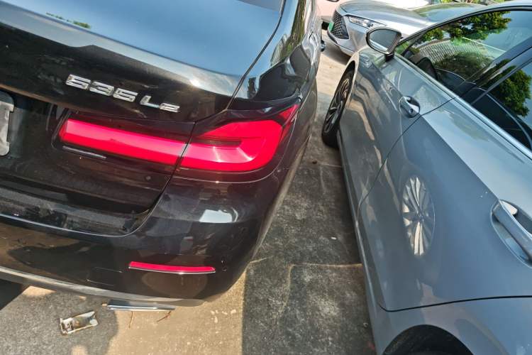 Used BMW 5 Series New Energy 2021 535Le Luxury Package Right Rear Taillight