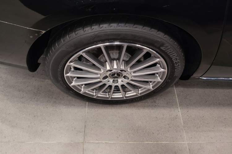 Used Mercedes-Benz E-Class 2023 Facelift E 260 L