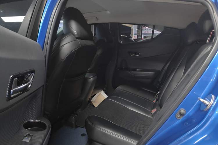 Used Toyota IZOA 2021 Dual-Motor 2.0L Yi Xing Edition