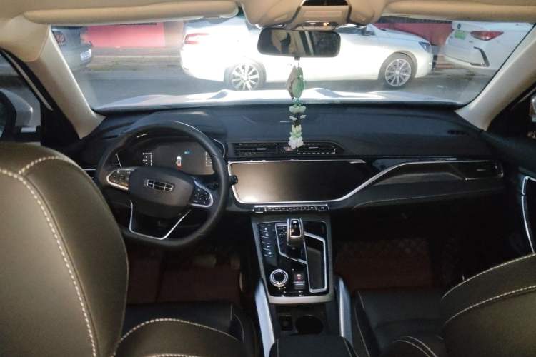 Used Geely Auto Emgrand X7 Sport 2020 1.8TD DCT Smart PRO Center Console