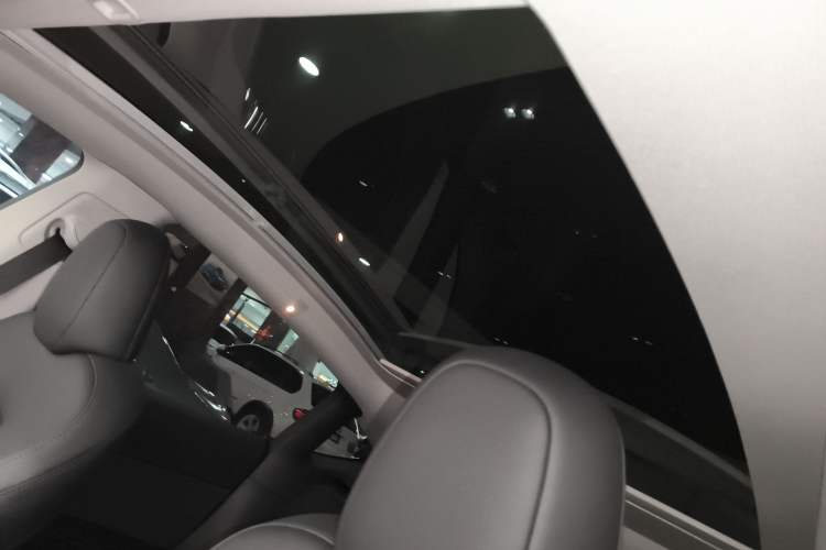 Used Tesla Model Y 2022 Revised Version Long-Range All-Wheel Drive