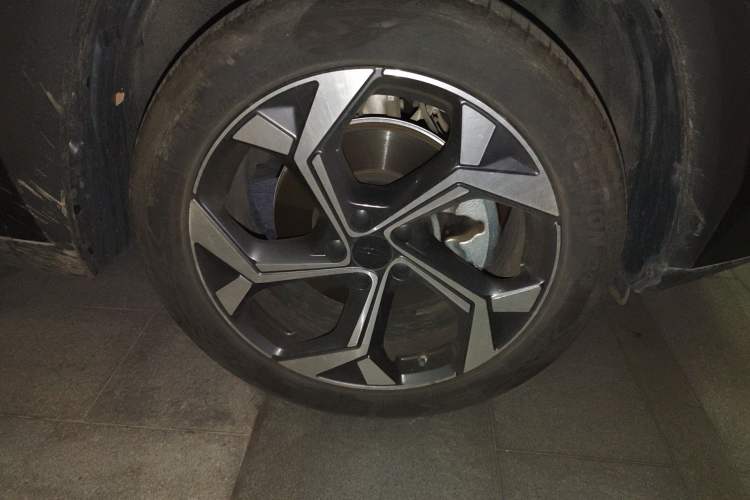 Used Geely Auto FX11 2023 1.5TD DCT Prestige Edition
