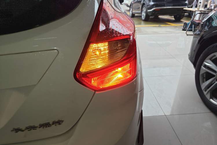 Used Ford Focus 2012 Hatchback 1.6L Automatic Comfort Model Right Rear Taillight