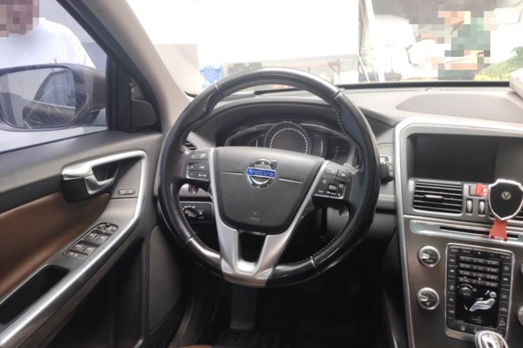 Used Volvo XC60 2015 T5 AWD Smart Drive Edition Steering Wheel