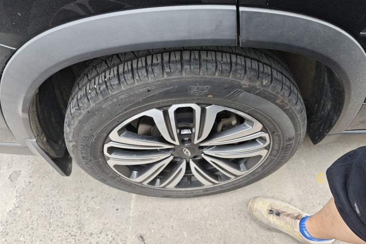 Used Chery Tiggo 8 2021 Kunpeng Edition 390TGDI Automatic Zhubfeng Version Right Rear Wheel Hub