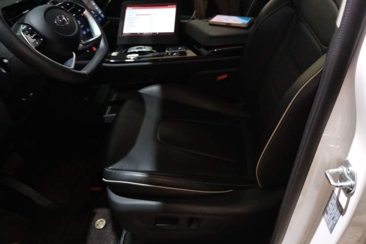 Used Hyundai Custo 2024 270TGDi LUX Prestige Edition