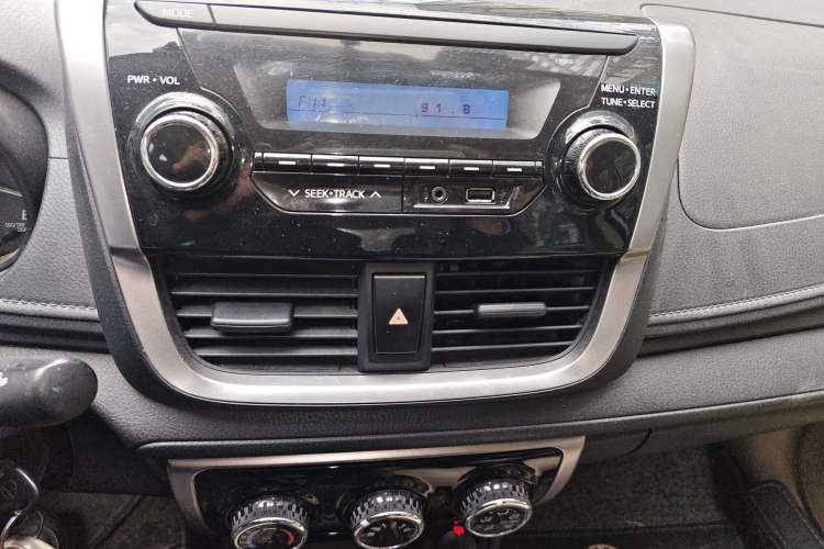 Used Toyota YARiS L Zhi Xiang 2017 1.5E CVT Dynamic Edition Audio And AC Panel