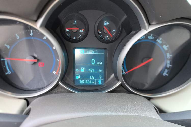 Used Chevrolet Cruze 2015 1.5L Classic SL MT Instrument Cluster