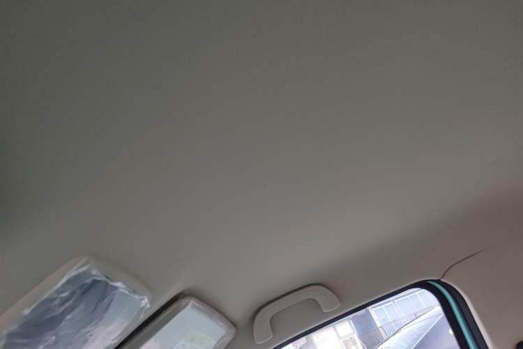 Used Brilliance Xinri i03 2021 318 km 31.45 kWh