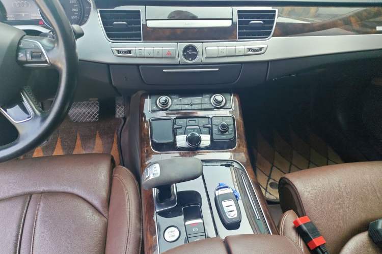 Used Audi A8 2016 A8L 45 TFSI quattro Comfort model Audio And AC Panel