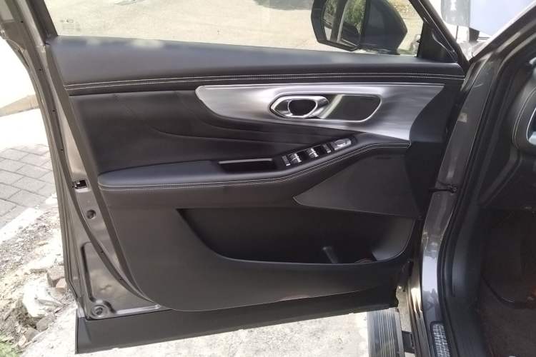 Used GAC Trumpchi GS8 2022 Flagship Series 2.0 TGDI Two-Wheel-Drive Prestige Edition (7 Seats)