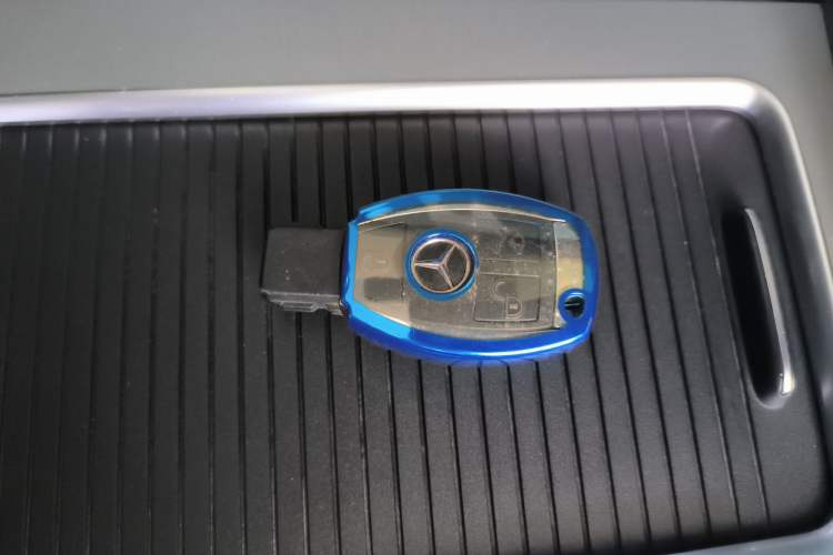 Used Mercedes-Benz GLK-Class 2013 Facelift GLK 300 4MATIC Fashion Edition Vehicle Key