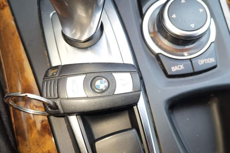 Used BMW X5 2011 xDrive35i Luxury Model
