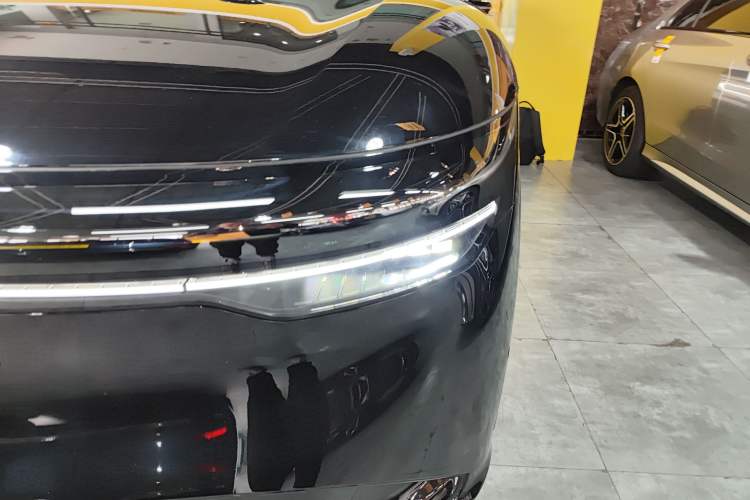 Used Zeekr 7X 2025 75 kWh Rear-Wheel Drive Intelligent Driving Version Left Front Headlight