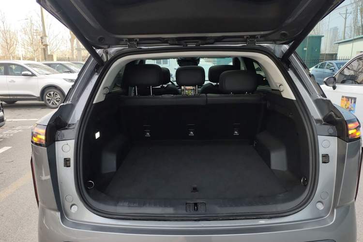 Used Chery Tiggo 7 C-DM 2025 1.5T 120KM Luxury Trim
