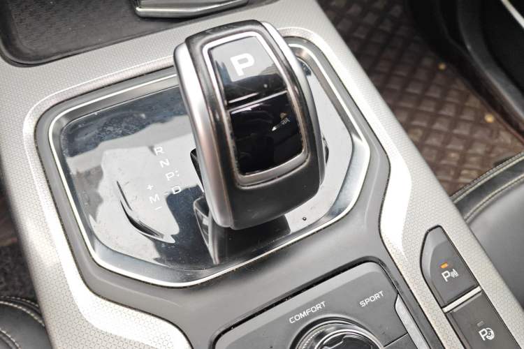 Used Geely Auto Haoyue 2020 1.8TD DCT Flagship 7-Seater