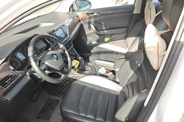 Used Volkswagen Tharu 2019 280TSI Two-Wheel Drive Luxury Version China VI Standard
