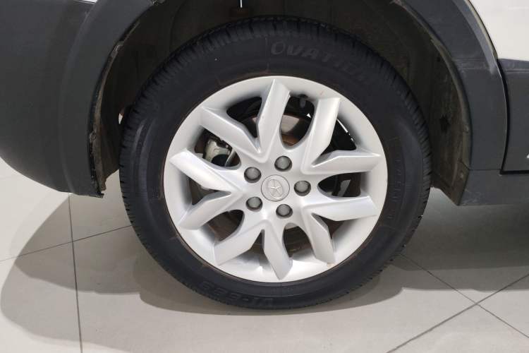 Used JAC Group Refine S3 2014 1.5L CVT Luxury Smart Model