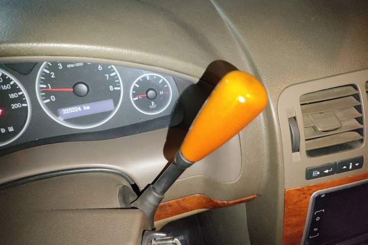 Used Buick GL8 2011 2.4L LT Executive Edition