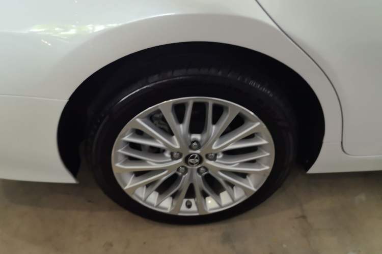 Used Toyota Camry 2018 2.5G Luxury Edition Right Rear Wheel Hub