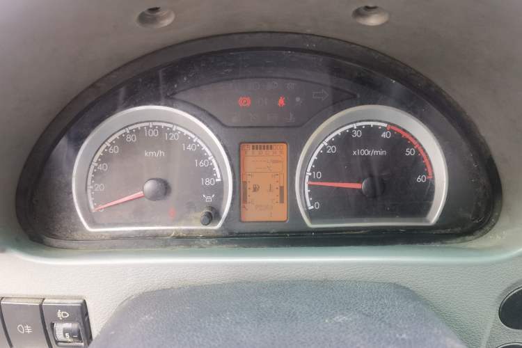 Used Dongfeng Yufeng 2012 3.0T Short Wheelbase Mid-Top Leading Edition China IV ZD30 Instrument Cluster