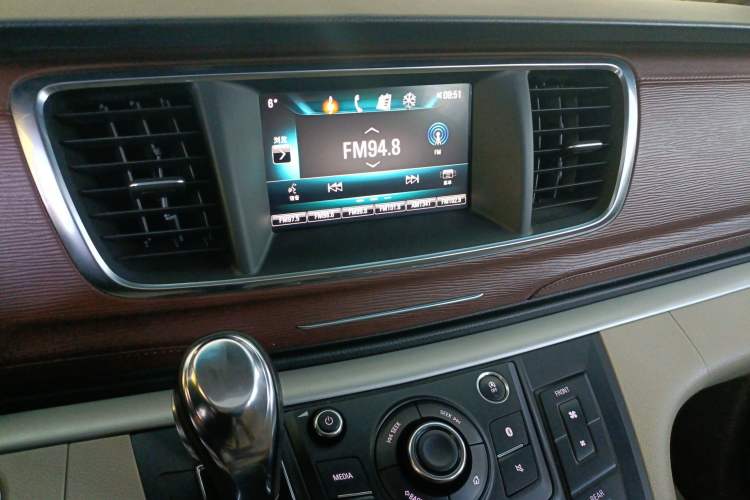 Used Buick GL8 2018 28T Luxury Model China VI Standard