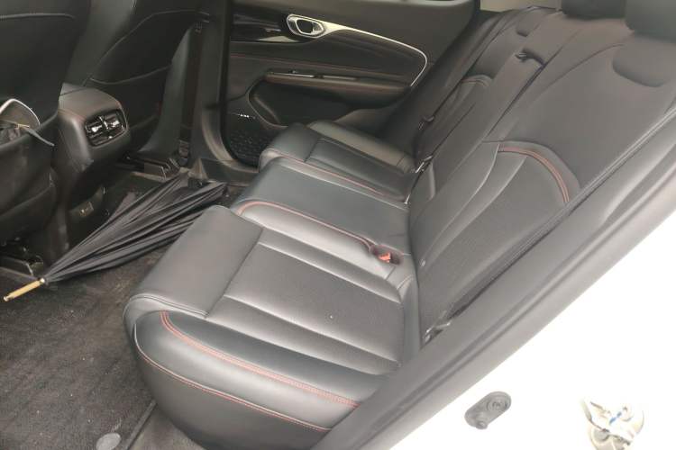 Used AION V 2021 Plus 70 Super Fast Charging Version Ternary Lithium
