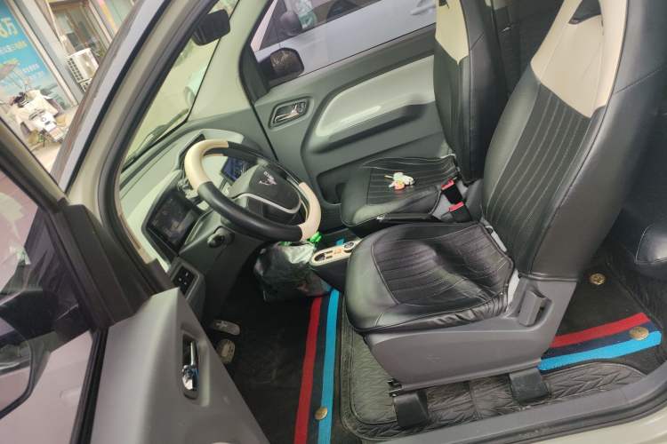 Used Wuling Hongguang MINIEV 2022 Macaron Premium Model – Lithium Iron Phosphate