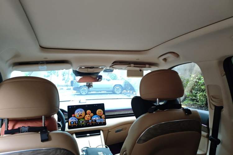 Used Hima AITO M7 2022 1.5T Rear-Drive Comfort Edition Headliner