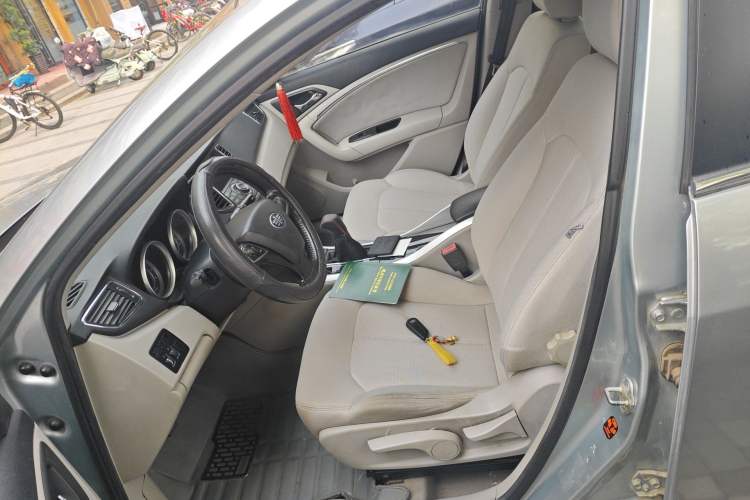 Used Bestune B90 2012 2.0L manual Comfort trim level
