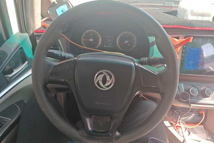 Used FORTHING Lingzhi 2018 M5L 1.6L 7-Seater Luxury Model