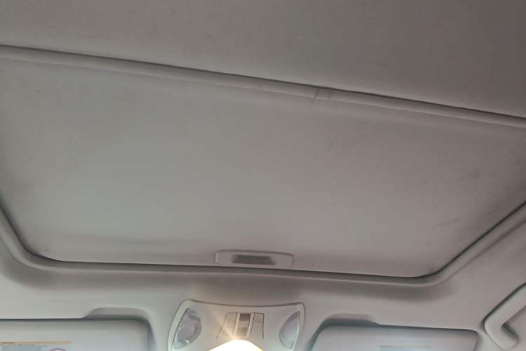 Used GAC Trumpchi GS5 2014 2.0L Automatic Two-Wheel Drive Anniversary Value Edition
