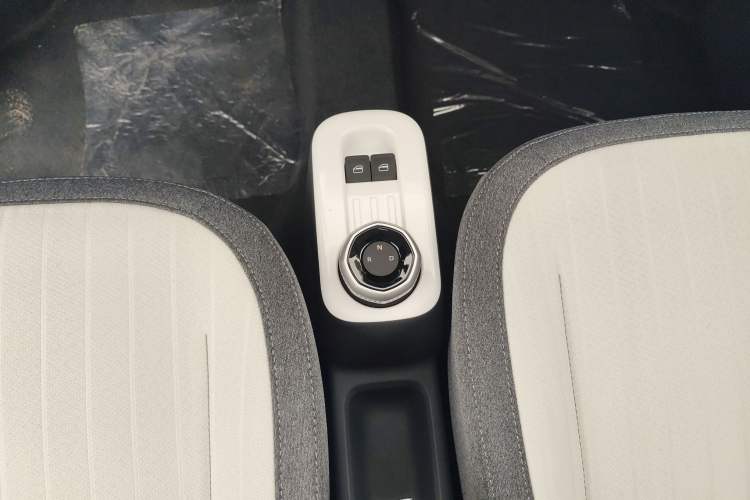 Used Geely Galaxy Panda 2025 210 km – Yuanqi Bear
