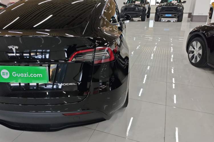 Used Tesla Model Y 2022 Revised Version Rear-Wheel Drive Exterior 3