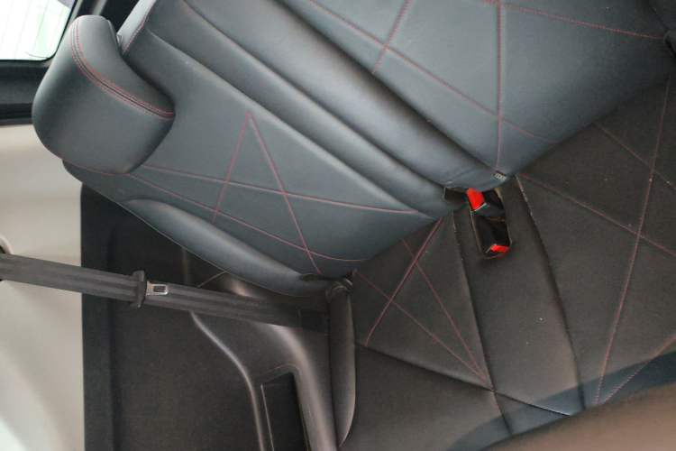 Used Chery Little Ant 2022 Sweet Pink Edition Half-Sugar Version 3-Cell Lithium 30kW 301km