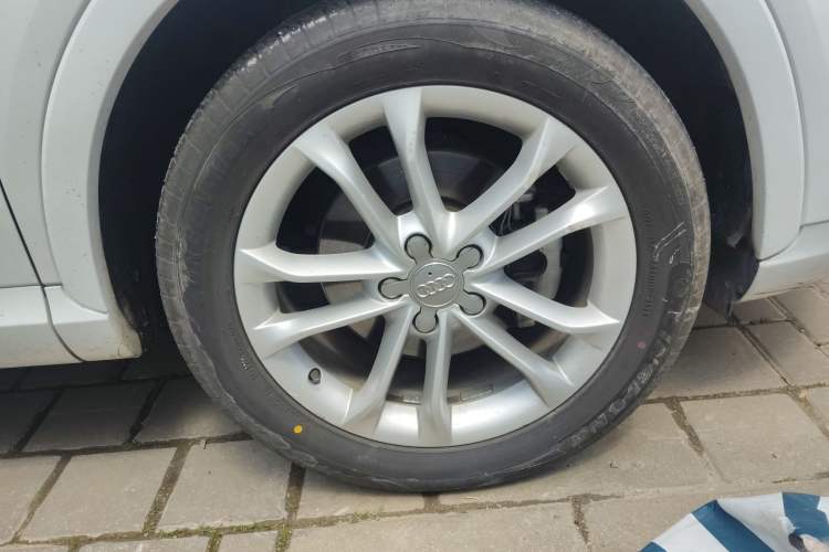 Used Audi Q3 2016 30 TFSI Collector's Edition Intelligent Model Right Front Wheel Hub