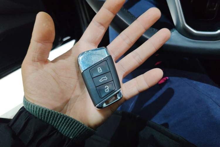 Used Volkswagen Magotan 2023 2 Million Units Limited Edition 330TSI DSG Leading Version Vehicle Key