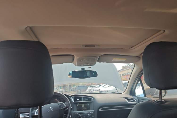 Used Citroen C4L 2015 1.8L Automatic Luxury Edition Headliner