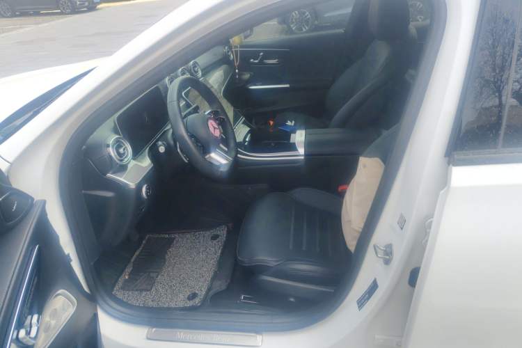 Used Mercedes-Benz C-Class 2023 Restyled C 260 L Night Edition Sports Version Left Front Seat