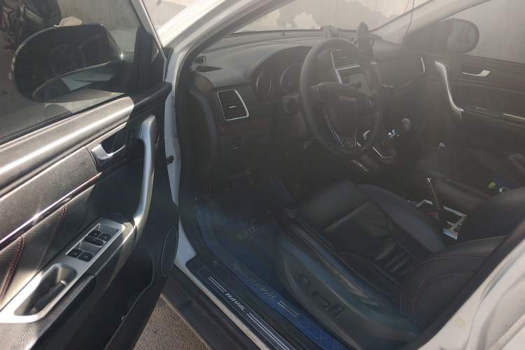Used Haval H6 2014 Sport Version 1.5T Manual Two-Wheel Drive Elite Edition Driver Seat