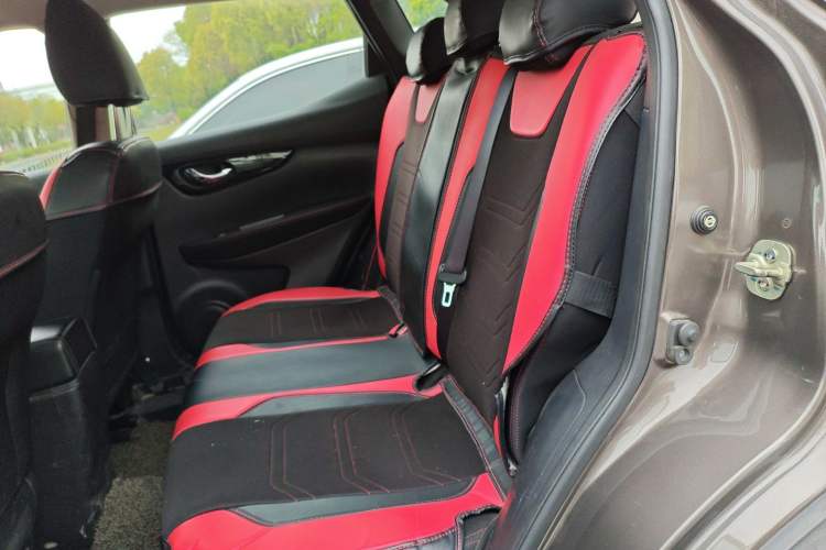 Used Nissan Qashqai 2017 2.0L CVT Elite Edition China V Standard Left Rear Seat