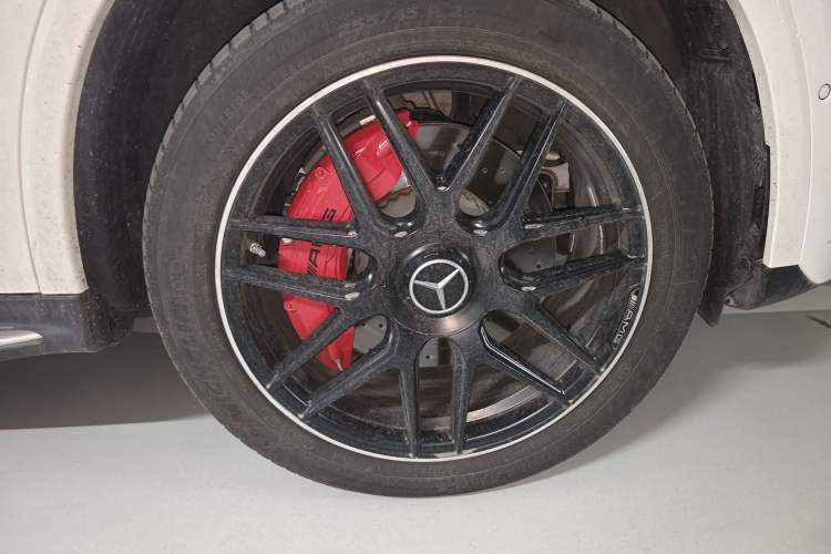 Used Mercedes-Benz GLC Coupe 2025 GLC 260 4MATIC Coupe SUV Right Front Wheel Hub